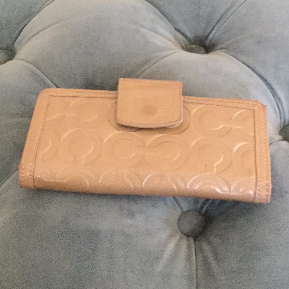 Women’s Gold Coach Wallet